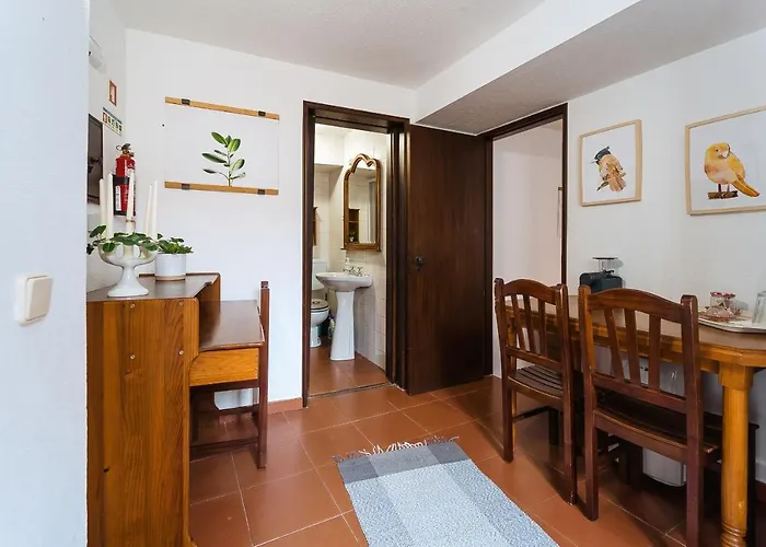 Priest Πανσιόν