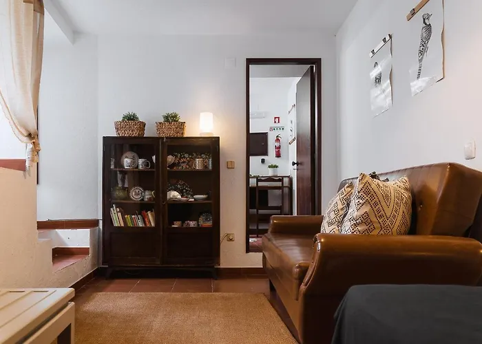 Priest Πανσιόν